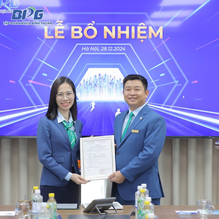 Bà Trịnh Thị Hòa - Giám đốc Trung tâm Ngân sách nguồn vốn