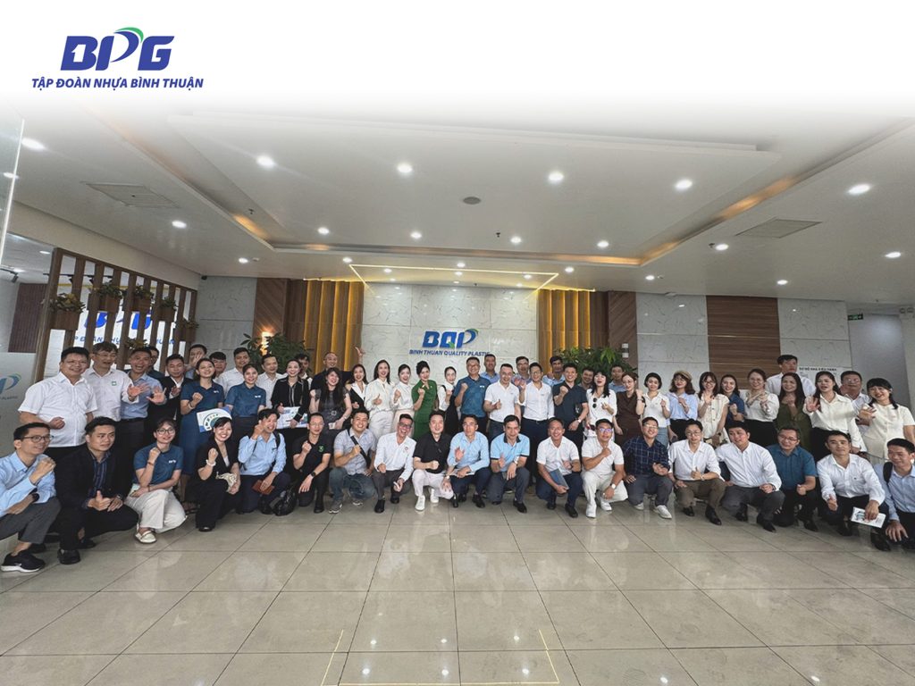 Hội Doanh nghiệp trẻ Hà Nội tại Tổ hợp Nhà máy Hà Nam - Công ty Cổ phần Nhựa Chất lượng cao Bình Thuận (BQP)